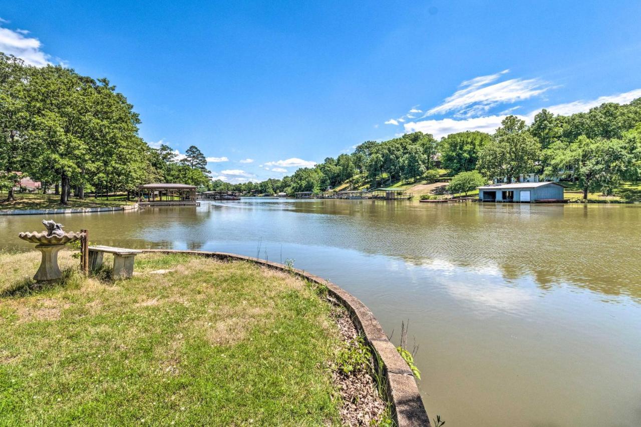 Lakefront Hot Springs Home With Updated Deck And Dock! Eksteriør bilde